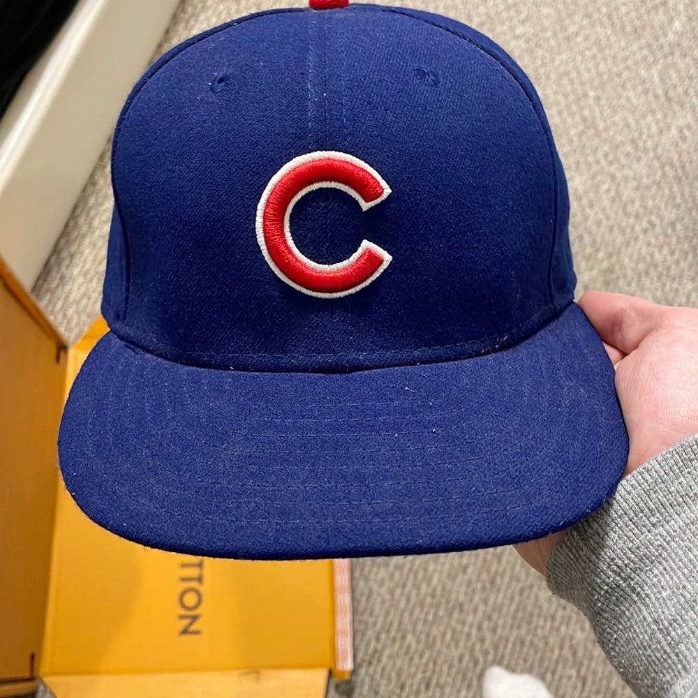 Chicago cubs hat 6 7/8 size new era hat